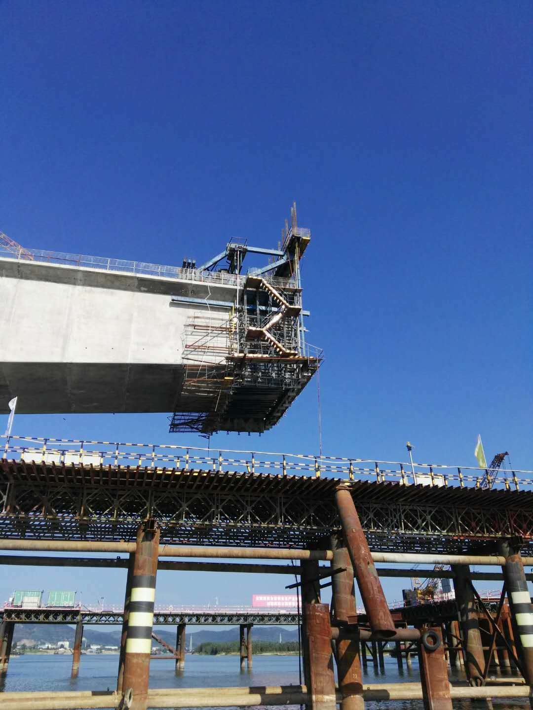 連續(xù)梁張拉、壓漿技術(shù)交底